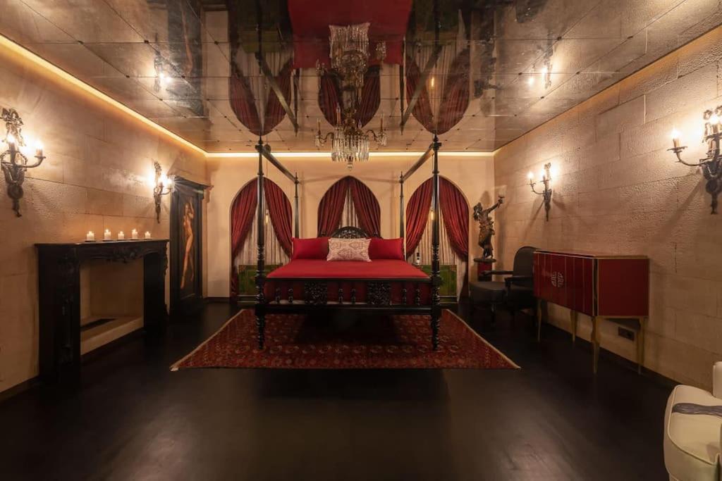 Χώρος καθιστικού στο Four Seasons Luxurious Apartment