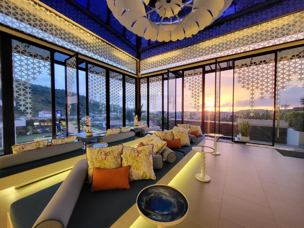 Posezení v ubytování The Yama Hotel Phuket