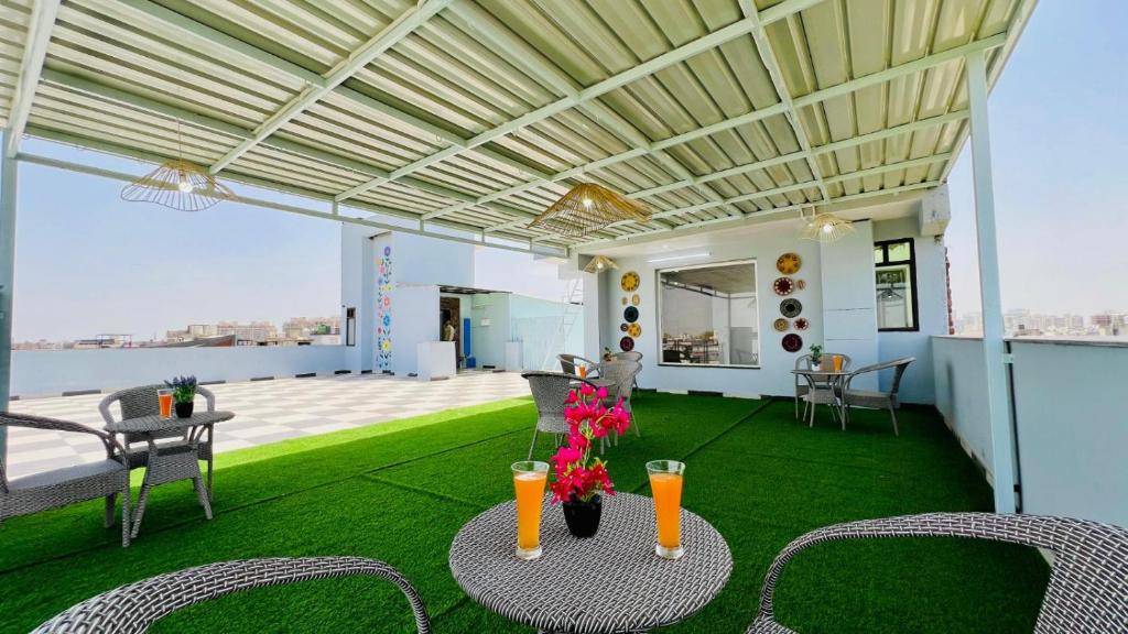 Balkón nebo terasa v ubytování ZEN Suites - Golf Course Road Gurgaon