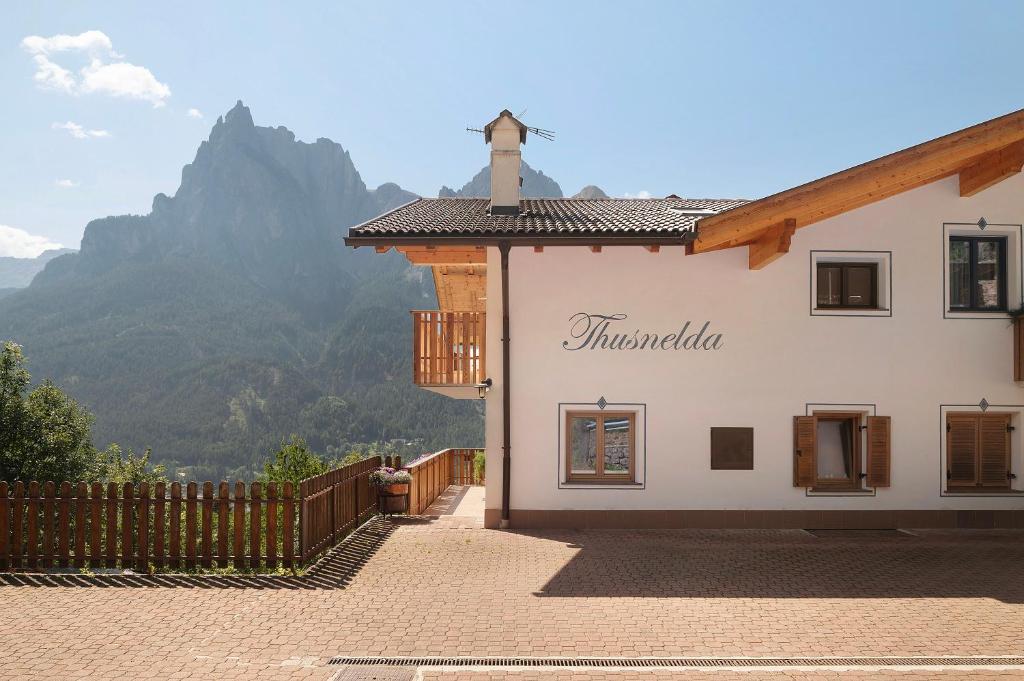 Nespecifikovaný výhled na hory nebo výhled na hory při pohledu z apartmánu