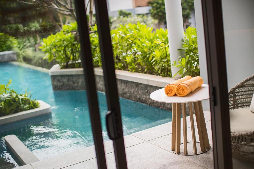 Renaissance Pattaya Resort & Spa - Guest Room Pool Access