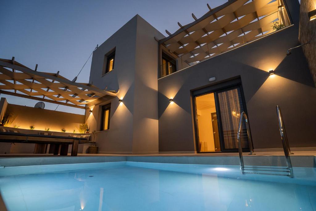 Bazén v ubytování Serenity luxury villa nebo v jeho okolí