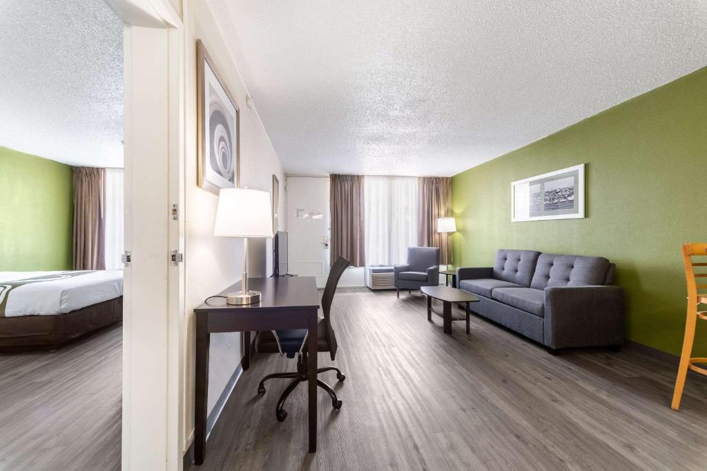 Quality Inn & Suites Vandalia near I-70 and Hwy 51 - Suite Doble Superior - No Fumadores