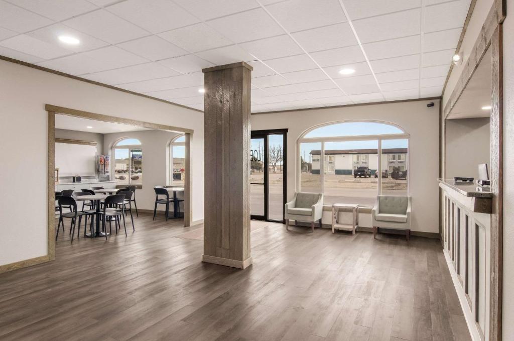 Posezení v ubytování Econo Lodge Scottsbluff