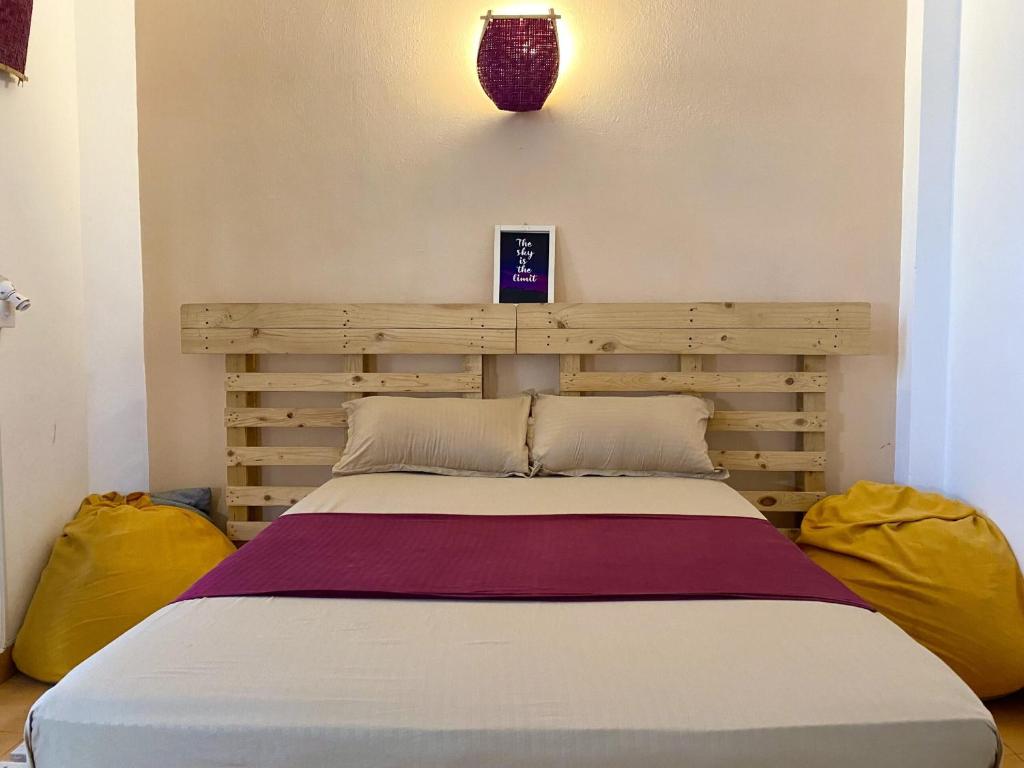 Postel nebo postele na pokoji v ubytování Seconds Hostel - Colombo