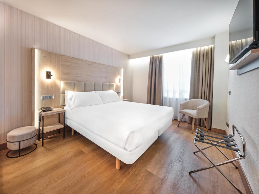 TV a/nebo společenská místnost v ubytování Hotel Albret