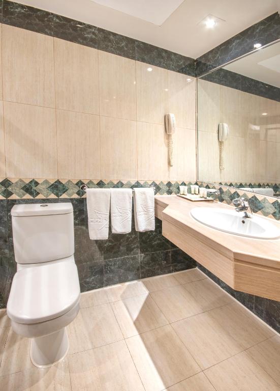 Triumph Plaza Hotel - 14