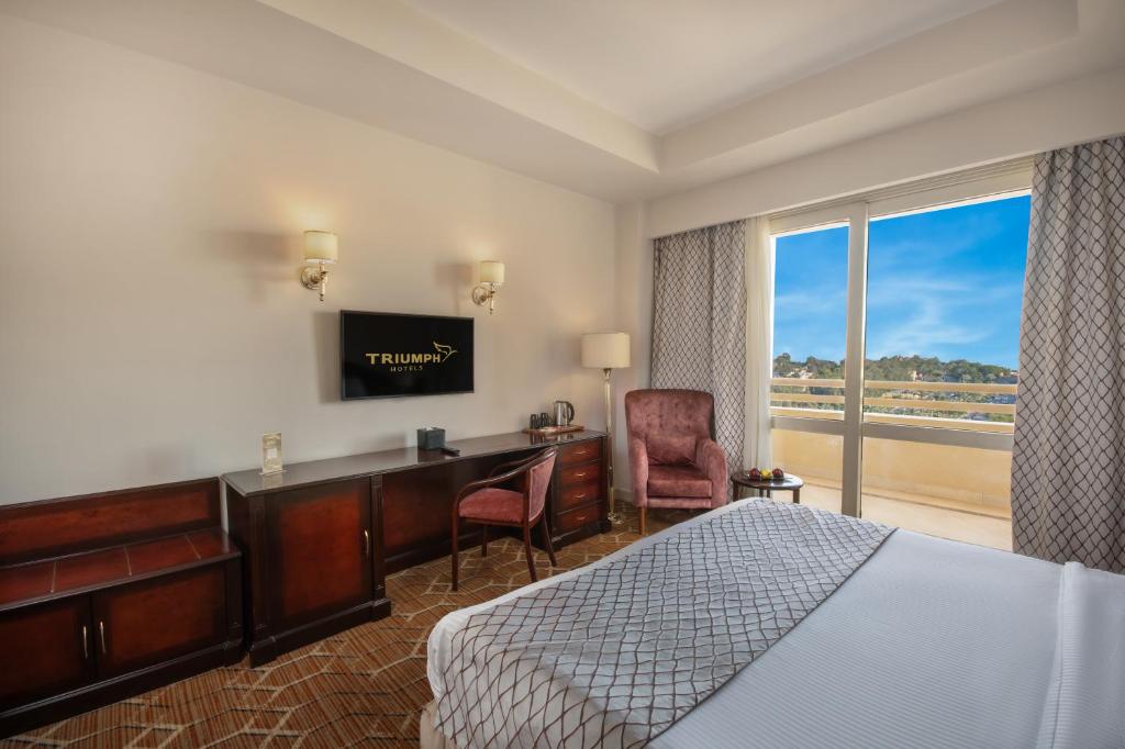 Triumph Plaza Hotel - 12