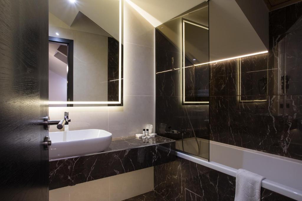 The Fifth Floor by Old Town Hotel - Resim 3