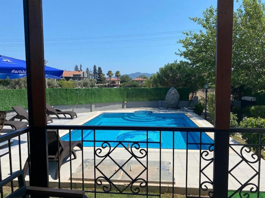 Bazén v ubytování Marmaris'te Özel Havuzlu Villa nebo v jeho okolí