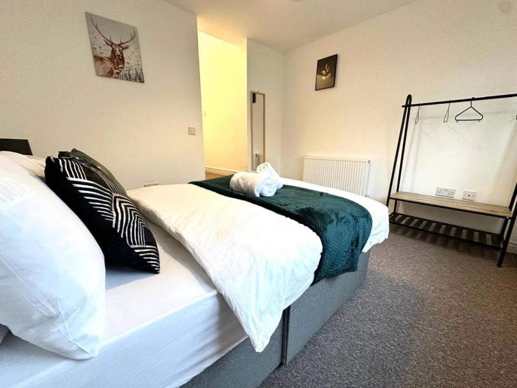 Gallery image of Coventry Comfort 5-Bedroom Home in Coventry