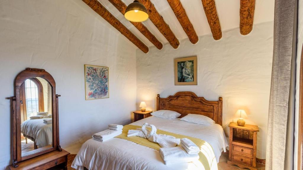 Posteľ alebo postele v izbe v ubytovaní Finca Lagarillo Cómpeta by Ruralidays