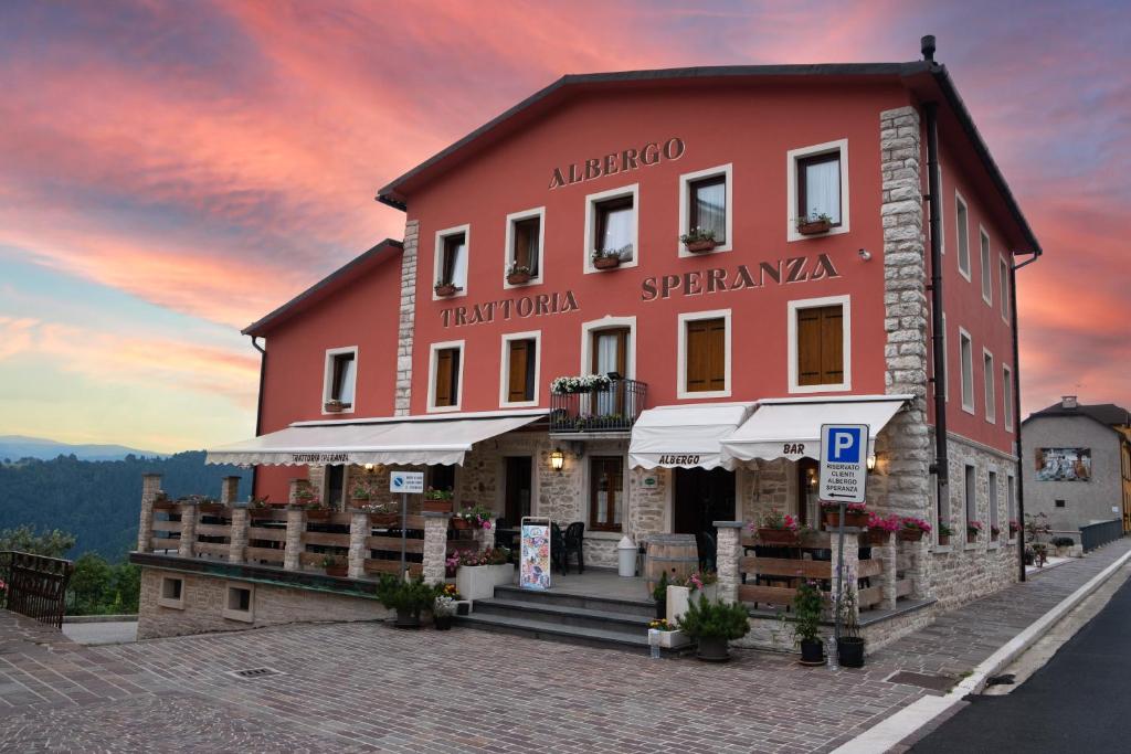 Budova, kde se hotel nachází