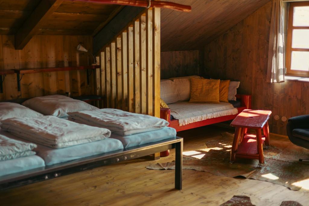 Postel nebo postele na pokoji v ubytování Srub Midla Čenkovice
