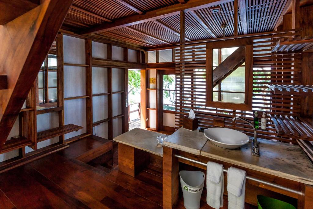Jicaro Island Lodge Member of the Cayuga Collection - Bungalow - Water Front