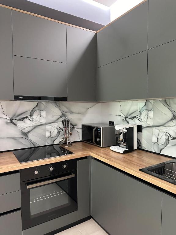 Köök või kööginurk majutusasutuses Gael Luxury Apartment