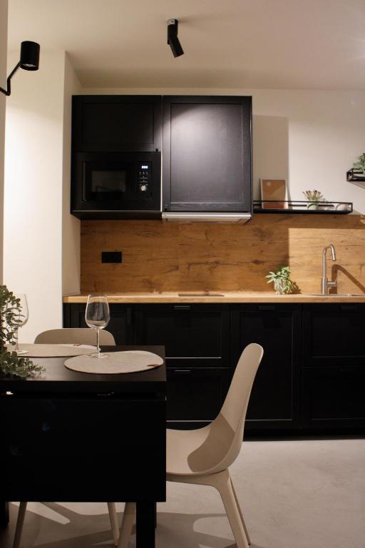 PaMar Downtown Apartments - 5