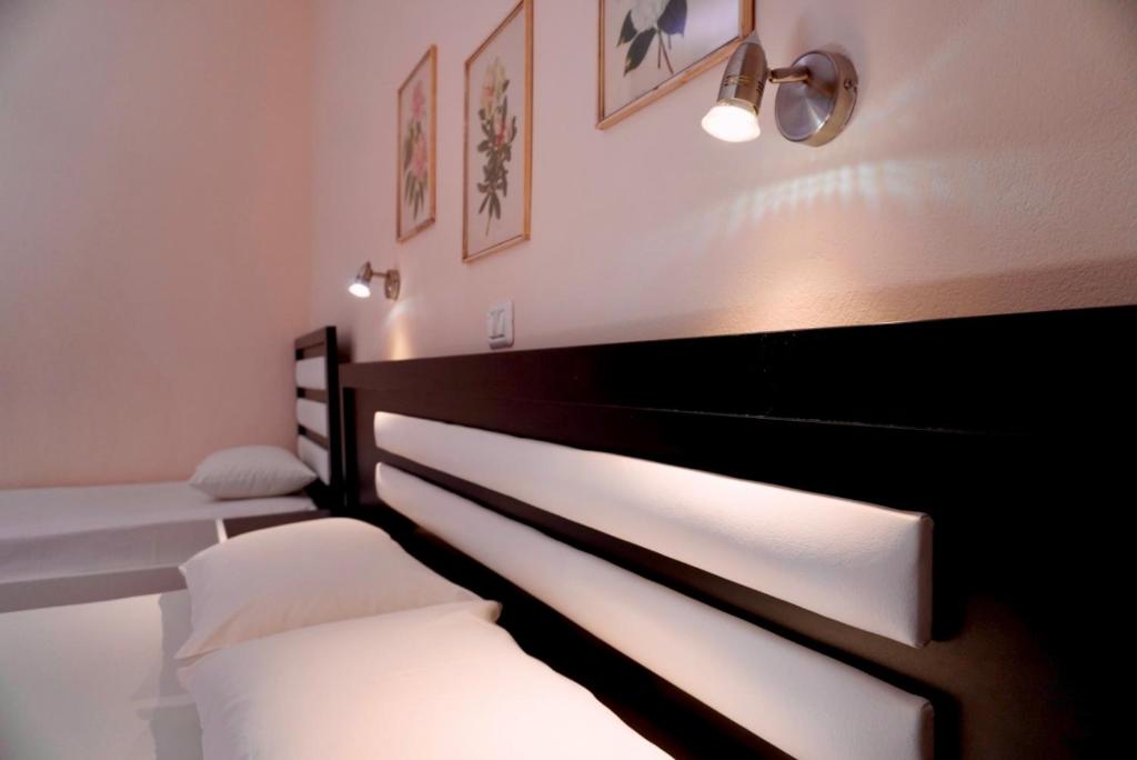 Marku Palace - Comfort Triple Room
