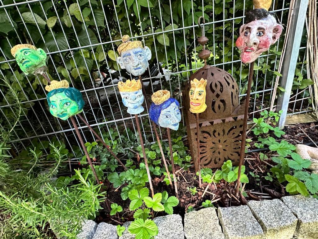 Aed väljaspool majutusasutust Bijoux Wohnung auf dem Basler Hügel