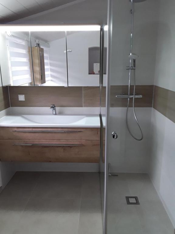 Koupelna v ubytování Landhaus Yvita