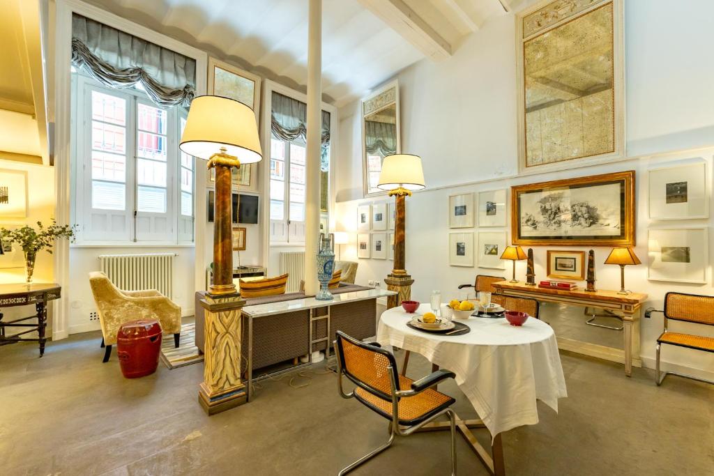 Ohliving Bécquer House