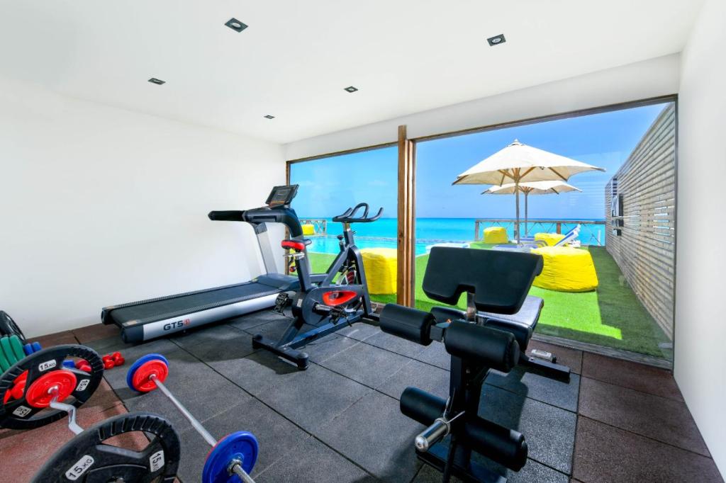Fitness centrum a/nebo fitness zařízení v ubytování XU Sidi Abdel Rahman Resort & Spa