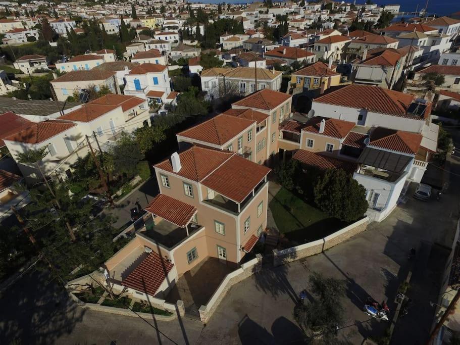 Η γειτονιά γύρω από ή μία γειτονιά κοντά σε αυτό το διαμέρισμα