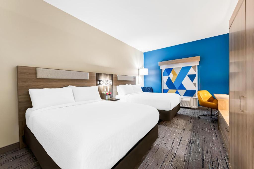Holiday Inn Express & Suites Sylva / Dillsboro, an IHG Hotel - Habitación Estándar Con Dos Camas Queen