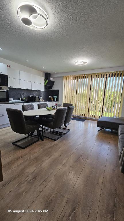 Fotografie z fotogalerie ubytování Casa Luca v destinaci Grimbergen