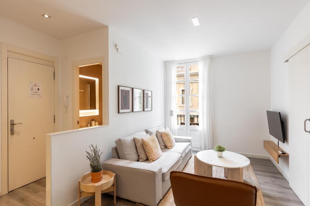 Decô Apartments Barcelona-Sants - 9