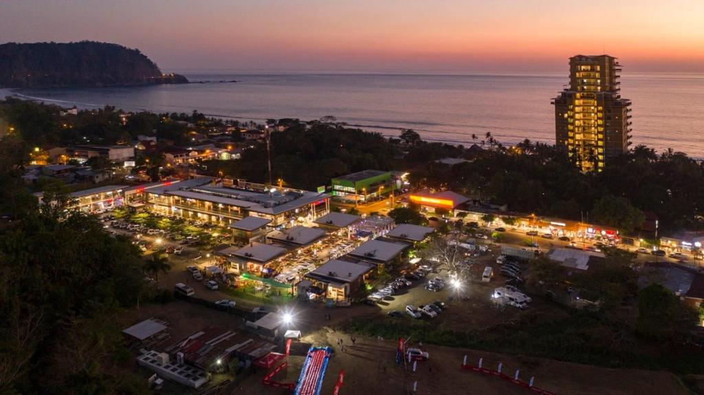 Mynd úr myndasafni af Direct Beach & Pool Access L 247 Security í Jacó