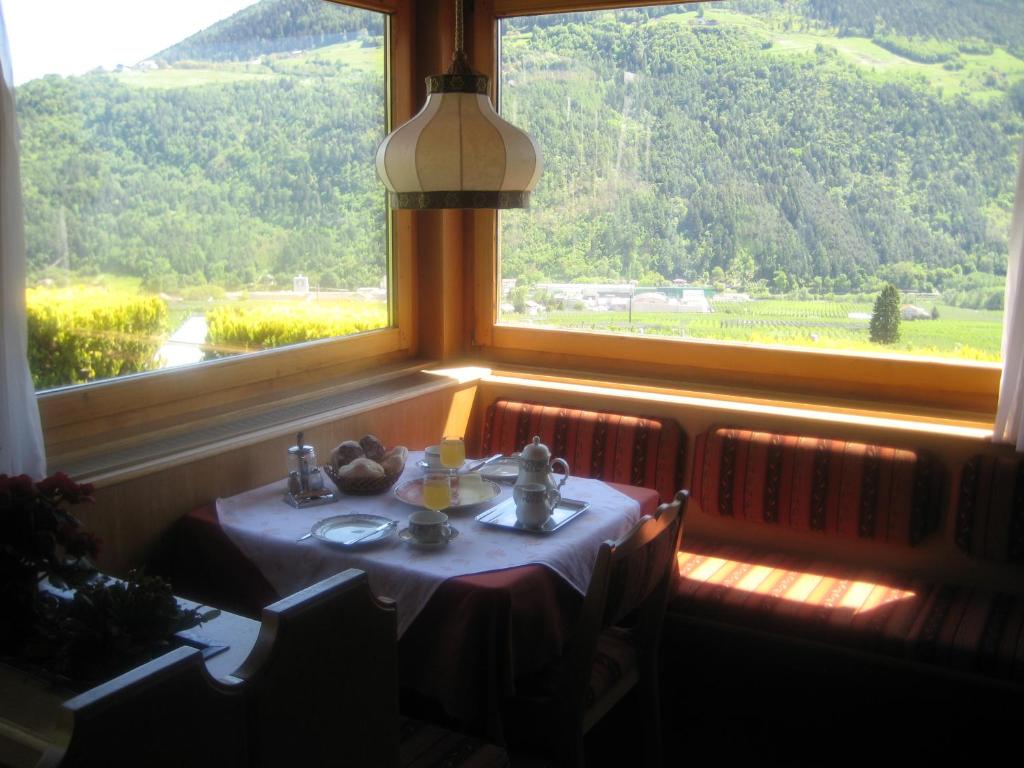 Nespecifikovaný výhled na hory nebo výhled na hory při pohledu z bed and breakfast