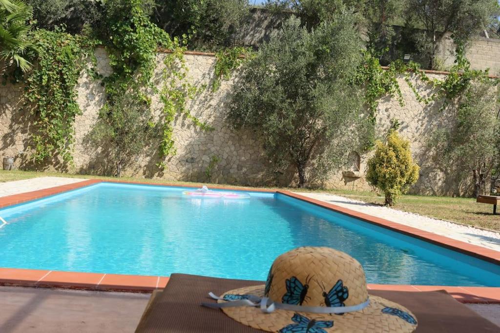 Bazén v ubytování Private Hillside Villa near TEG Full Privacy nebo v jeho okolí