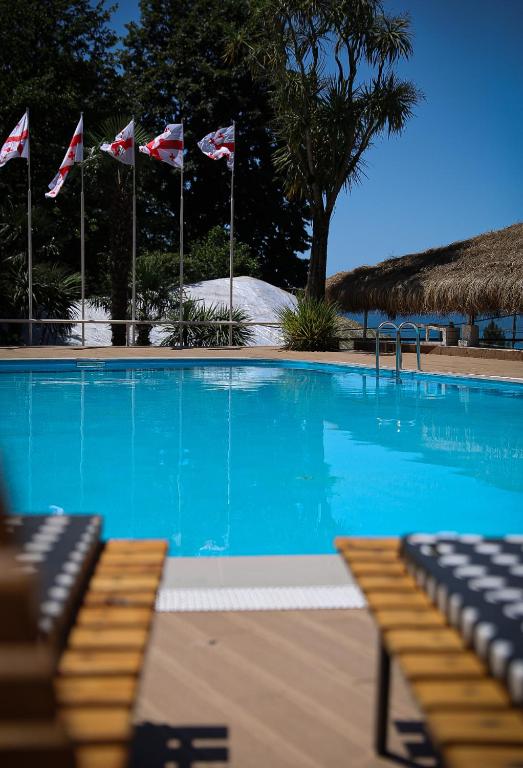 Bazén v ubytování Hotel Martini Kvariati nebo v jeho okolí
