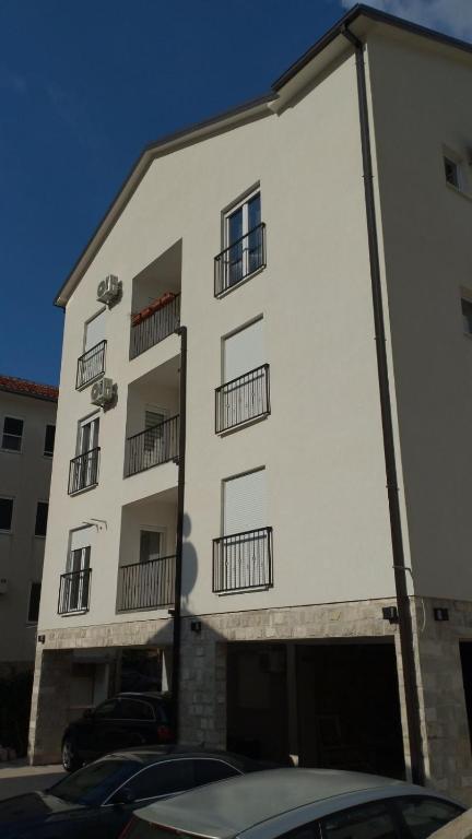 Gallery image of Apartman Porto Novi in Ðenovići