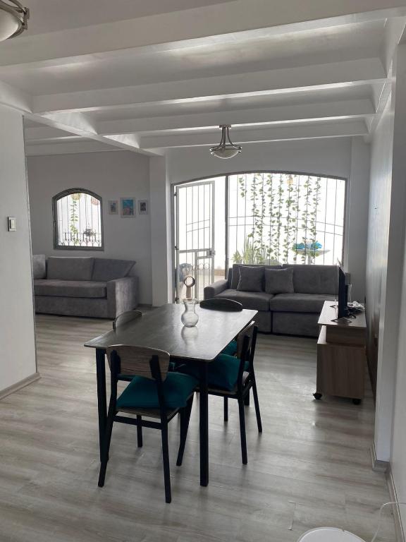 Posezení v ubytování Habitación casa Andy