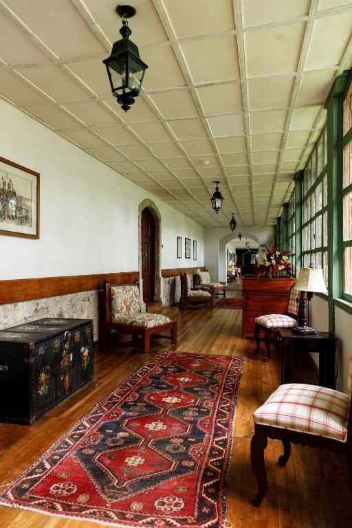 Posezení v ubytování Hacienda La Cienega