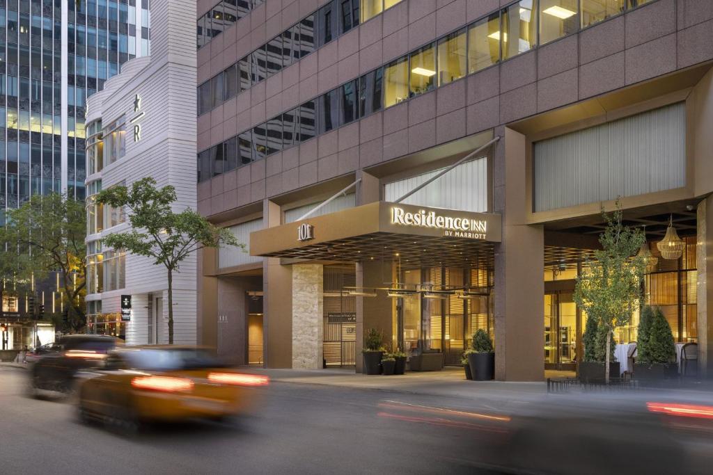 Residence Inn by Marriott Chicago Downtown Magnificent Mile photo