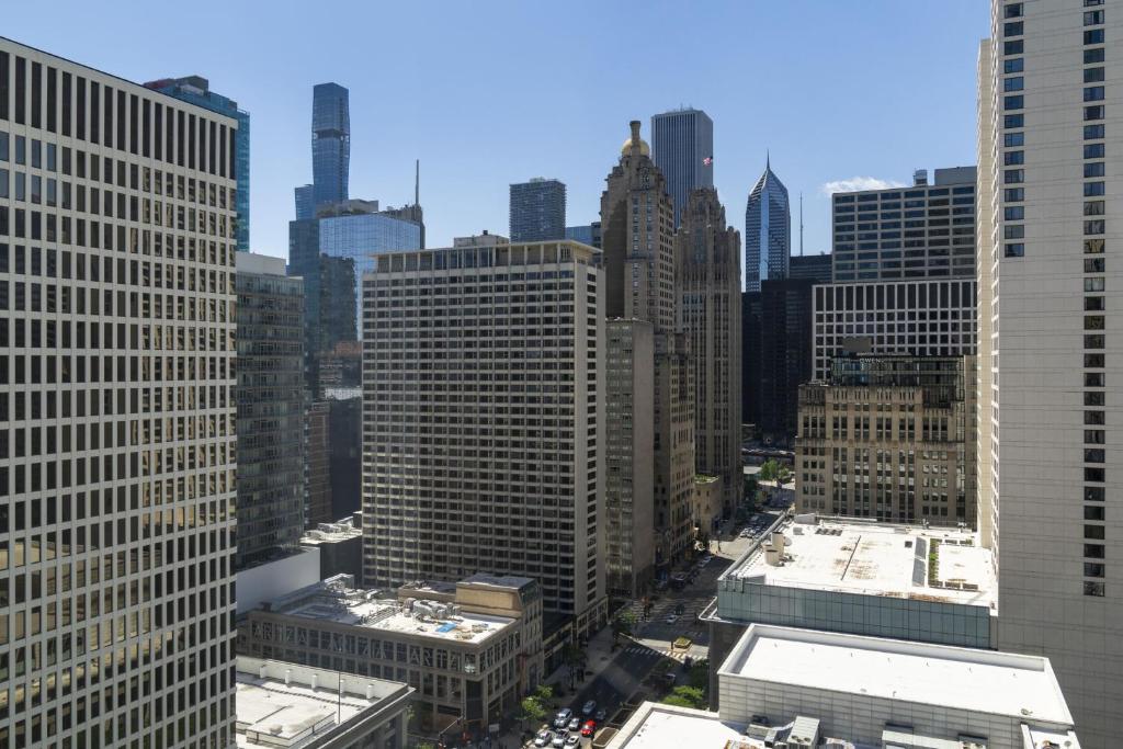 Residence Inn by Marriott Chicago Downtown Magnificent Mile photo