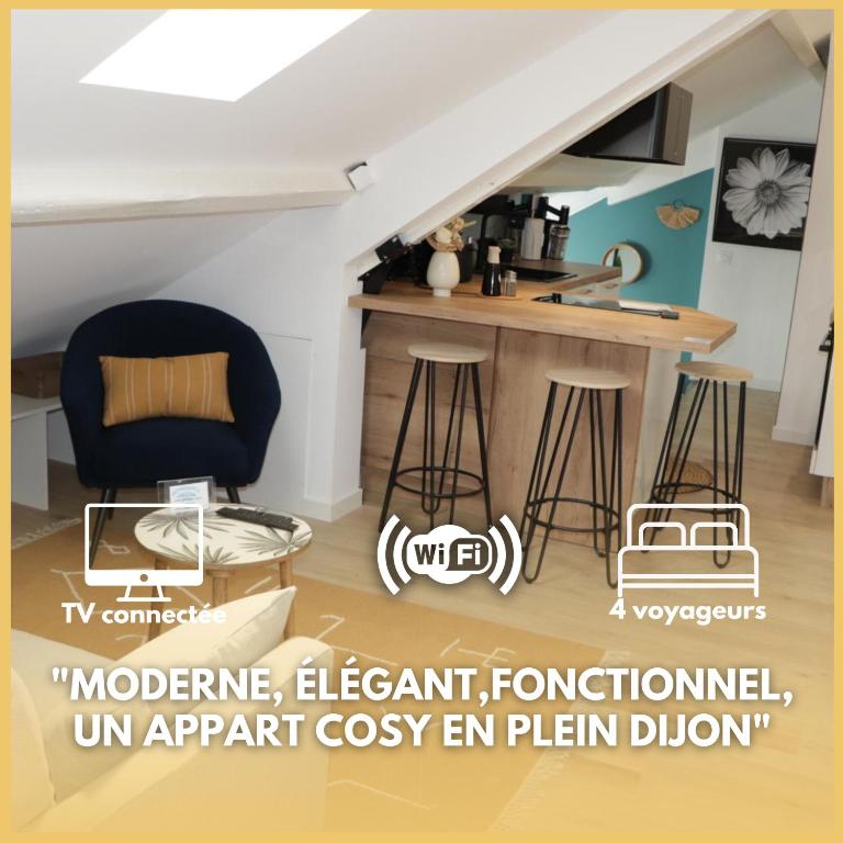 Cette chambre dispose d'une cuisine avec une chaise et une table. dans l'établissement Appart Dijon, 4 couchages, Centre ville historique, à Dijon