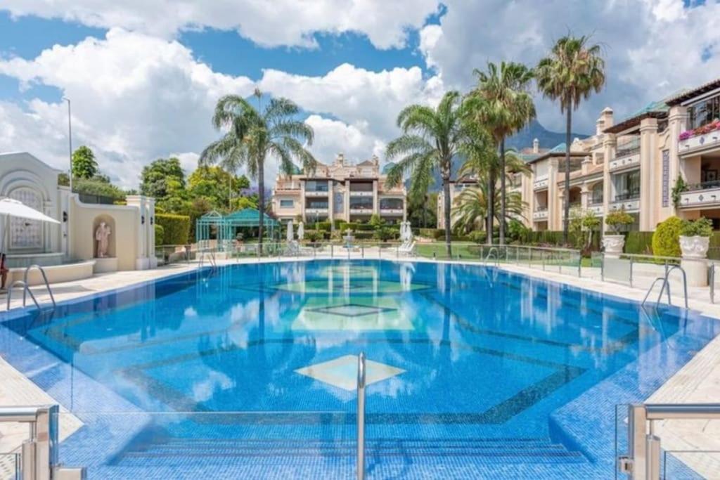 Elegant Penthouse on Marbella\