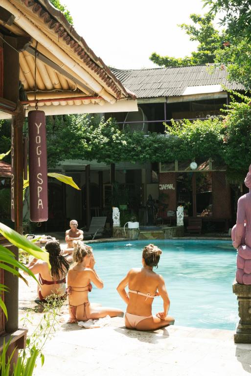 Piscine de l'établissement Serenity Eco Guesthouse - CHSE certified ou située à proximité