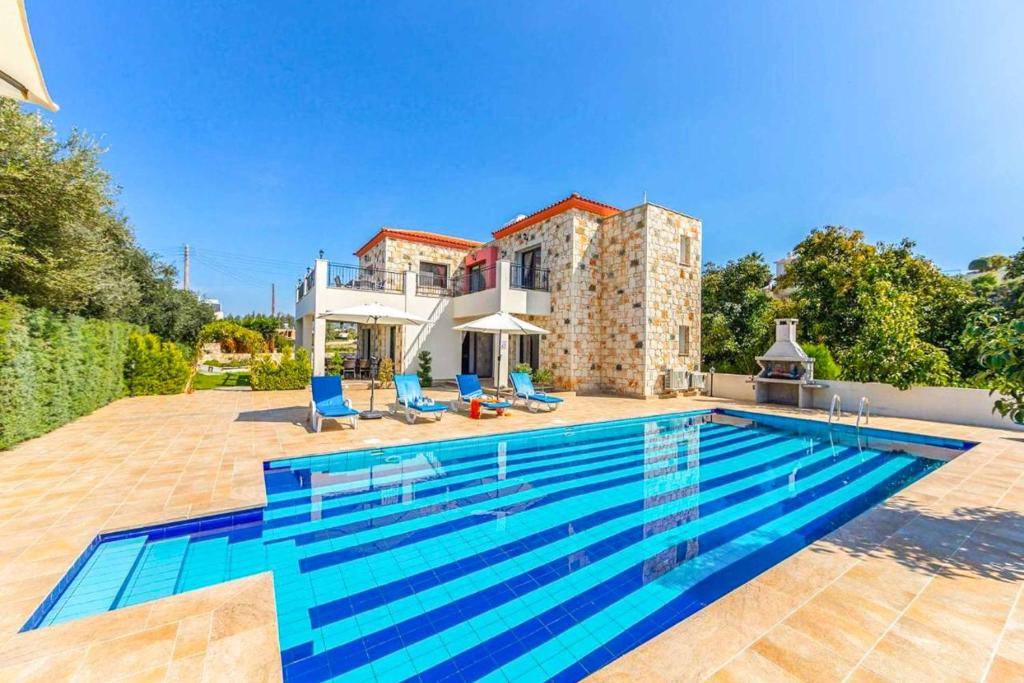 Πισίνα στο ή κοντά στο Villa Deborah