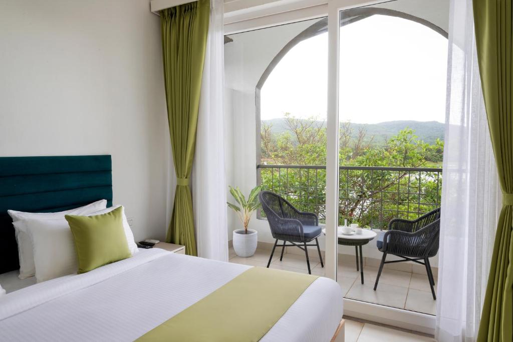Stone Wood Hotel Amboli - Standaard Tweepersoonskamer