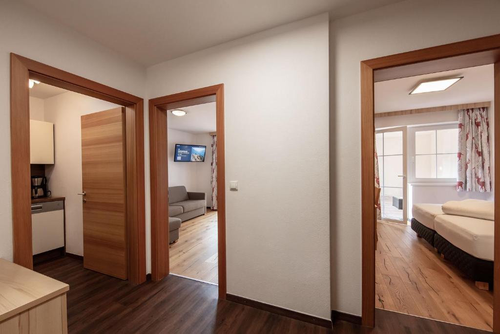 A bed or beds in a room at Panoramablick Sölden