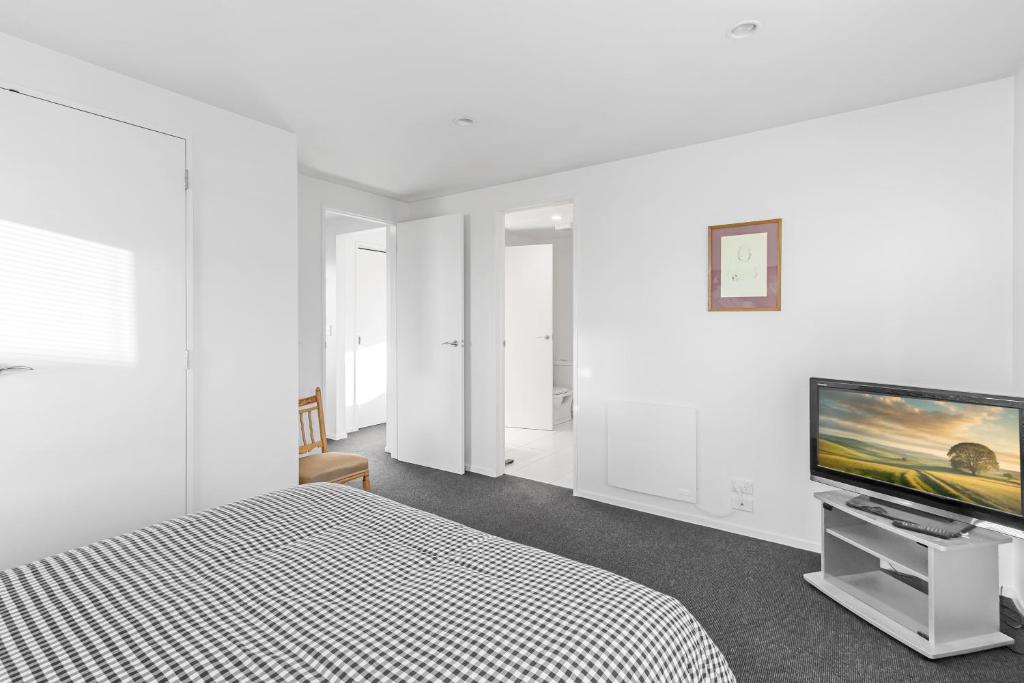 Gather Taupo - Lakeview - Spa Pool - Resim 19