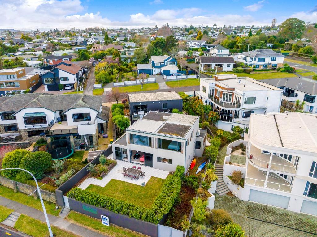 Gather Taupo - Lakeview - Spa Pool - Resim 18