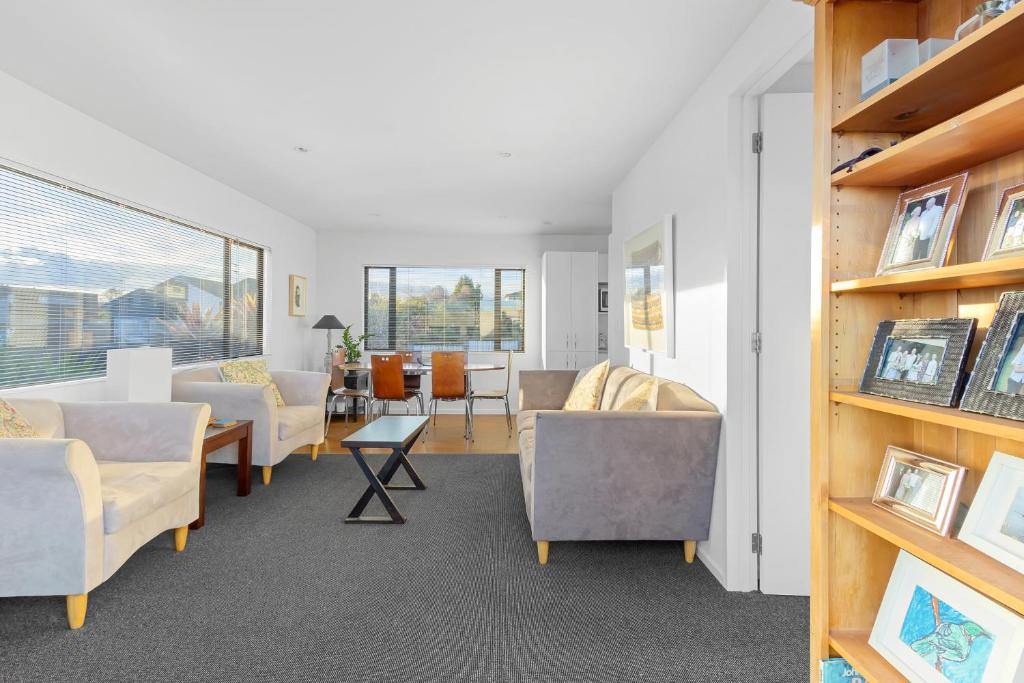 Gather Taupo - Lakeview - Spa Pool - Resim 27