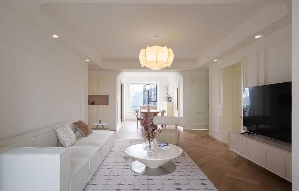Gallery image of Eastern Hub - Bund Branch 3-Bedroom Near Yuyuan Garden, Nanjing Road with Shanghai Tower Views, Near Subway in Shanghai
