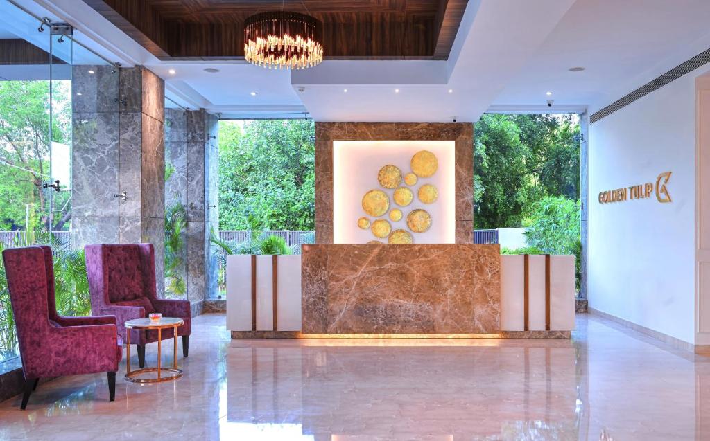 Posezení v ubytování Golden Tulip Agra